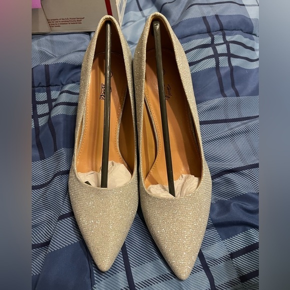 Brand New Heel The World Women's High Chunky Block Closed Toe Heels SPARKLY - Picture 6 of 6